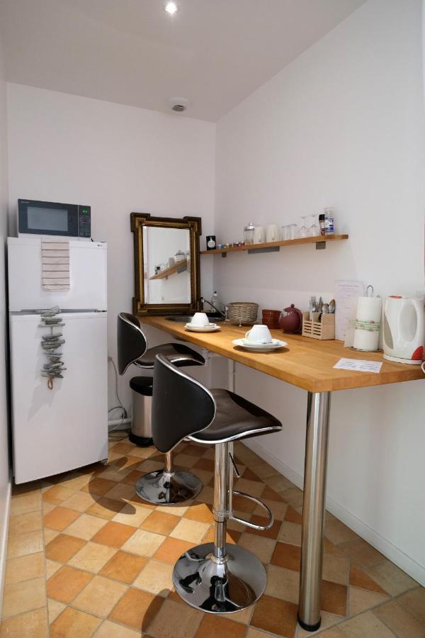 Bed and Breakfast Le 3 Rue Grande Moret-sur-Loing Exterior foto